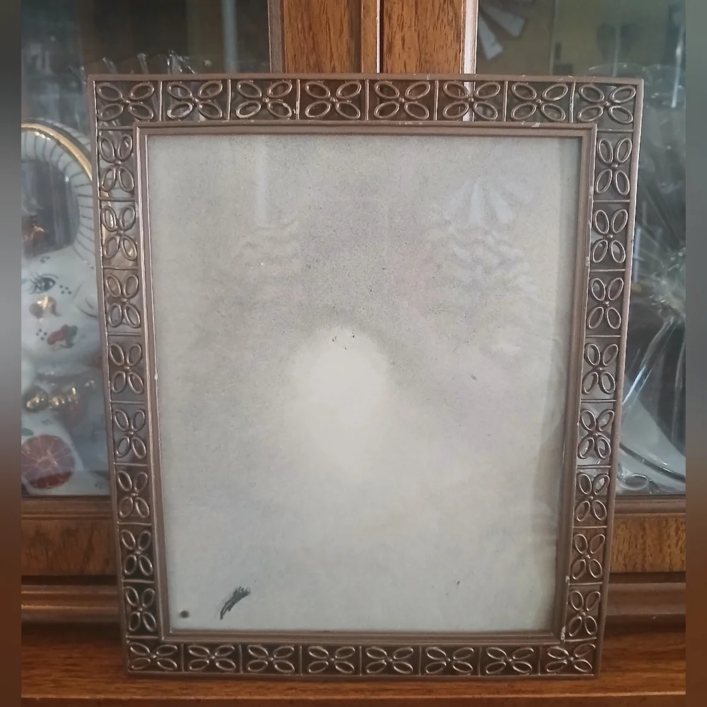 Vintage Patterned Metal Paintable Picture Frame
